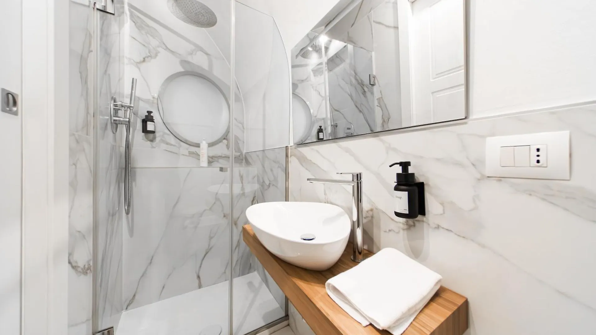 Apartment Lilli House - Suite In The Heart Of Bologna