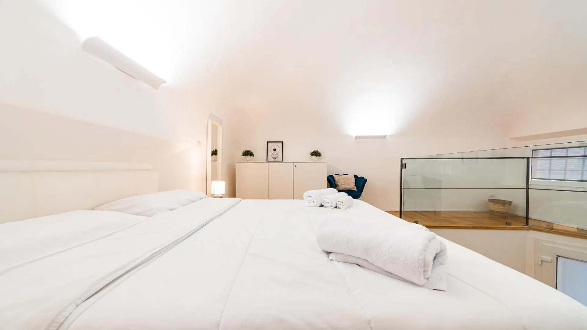 Lilli House - Suite In The Heart Of Bologna Apartment